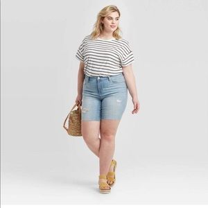 Target Bermuda Universal Thread Jean shorts